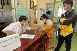 Trạm y tế thiếu bác sĩ, người dân thiệt thòi