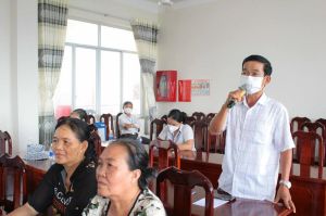 Phó chủ tịch UBND tỉnh Võ Văn Phi tiếp xúc cử tri nơi cư trú