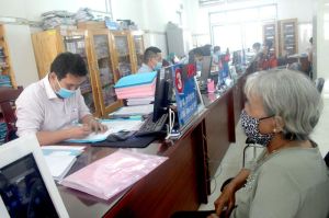Huyện Nhơn Trạch: Tỷ lệ hồ sơ tiếp nhận qua dịch vụ trực tuyến đạt 10,9%