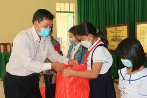 Ưu tiên công tác chăm sóc, giáo dục và bảo vệ trẻ em