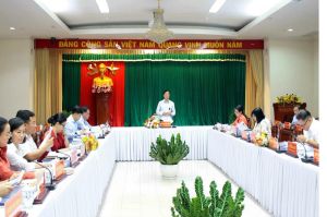 Tập trung hoàn chỉnh các nội dung trình kỳ họp thường lệ giữa năm 2022