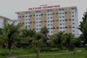 Có 3 dự án nhà ở xã hội, công nhân đang xây dựng