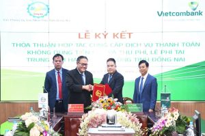 Thanh toán không dùng tiền mặt tại Trung tâm Hành chính công tỉnh