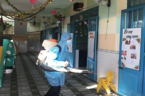 Phun hóa chất diệt muỗi diện rộng tại H.Trảng Bom