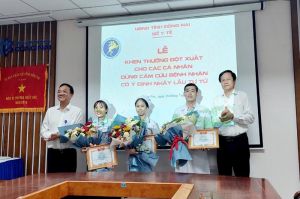 3 bác sĩ, điều dưỡng cứu bệnh nhân có ý định tự tử trong gang tấc