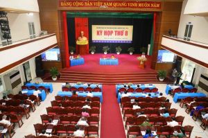 Các đại biểu HĐND tỉnh chuẩn bị tiếp xúc cử tri sau kỳ họp thứ 8