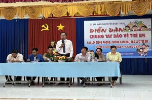 Gần 200 học sinh tham gia Diễn đàn trẻ em năm 2022