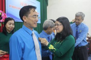 Nhiều hoạt động họp mặt kỷ niệm 93 năm ngày thành lập Công đoàn Việt Nam