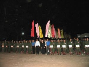 “롱탄”현은 입대식을 공식적으로 개최하였다