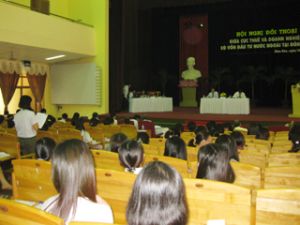 동나이세무국는 (FDI) 외국투자업체들과 대화