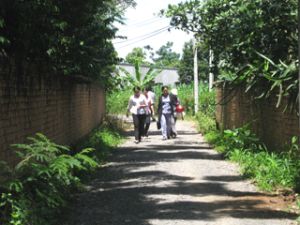 2과: 빈곤감소 프로그램 실현의 5년동안: 인민들의 생활 향상