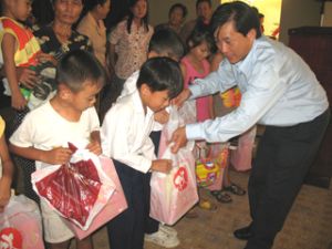 동나이성, 2010년에 어려운상황에 처한어린이 7000여명이상은 아동보조기금으로부터 지원받다