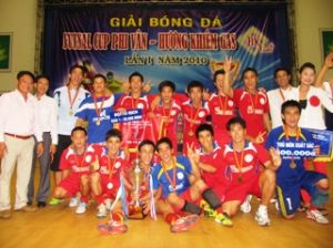 확장 푹살(Futsal) 축구경기종료: 카인화(Khanh Hoa) 성 Sanna 축구팀은 선수권을 따냈다