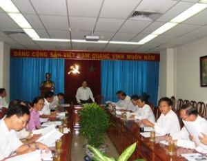 農民に利益援助を展開するのが遅い