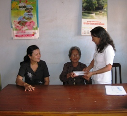딘관(Dinh Quan) 현 적십자사협회: 인도주의 활동에 중요한 역할을 촉진