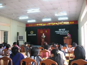 ビエンホア（Bien Hoa）工業団地の労働組合：「ベトナム女性の日」記念の会合。