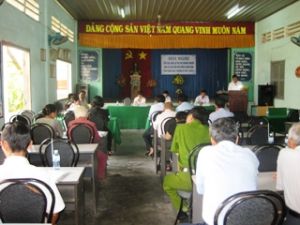 ドンナイ省人民委員会議員選挙における候補者はタンティン町の有権者に会った