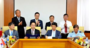 한국은 세관 공무원 석사 물류 교육을받은다