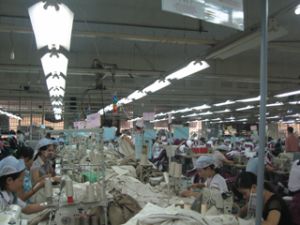 外国企業における一人当たり３４０万ドン以上の賞金