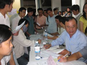 ドンナイ（Dong Nai）:2010年1/4半期2万人の労働者を募集した。