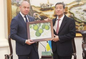 Ukraine(우크라이나)는 Dong Nai (동 나이)에 투자하고 싶다