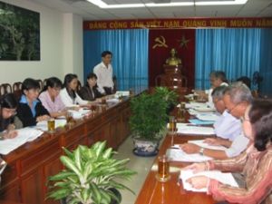 人民会議は人材育成プログラムの施行を検察