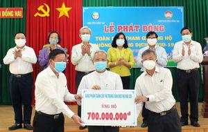 “모든 인민은 Covid-19 전염병 예방을 옹호하는 데 참여한다” 발동한다.