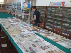 今日、5月１９日の晩、ホーチーミン(Ho Chi Minh)主席の誕生日１２０周年の記念式を行う。