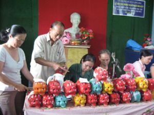 女性支会：具体的な活動で会員を引き付け