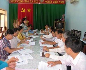 ドンナイ省人民委員会議の経済部　　生活ゴミ集め・処理を検査