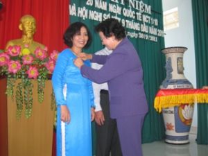 高齢者の世話をする事業　　　良い成績に達し