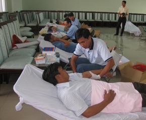 学校の活動方式を強く更新