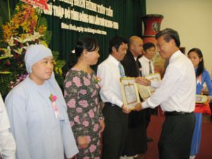 ビエンホア赤十字社：機構・会員の発展　重視