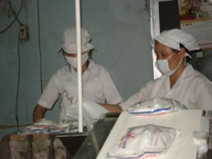 2009年4月份工业生产达64000亿越盾以上