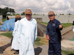 省人委会对机关部门落实经济-社会的情况进行监察。