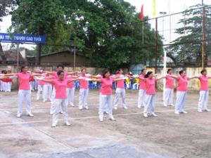 25チームは、ビエンホア市老人大会に参加