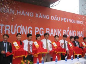 Petrolimex燃油股份商业银行(PG Bank)同奈支行开业