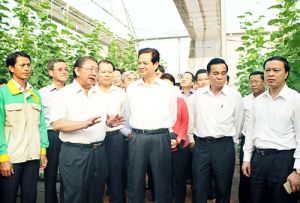 政府首相のグエン･タン･ズン氏はスアンロックとロンガンに新たな農村名称を上げる