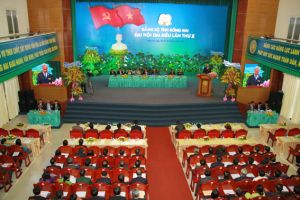 ベトナム党中央予備委員兼事務局長・Nguyen Phu Cuong様は強力的且つ包括的で綺麗な党を結成することに集中