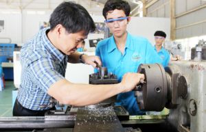 FDI営業は40万/年の労働者を募集するニースがある