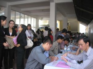 2010年：全省聘用劳工需求逾50,000人