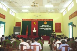 隆城县：罪犯与交通事故情况下减