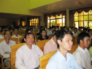 有关同奈省开展强制消防保险制度的政府130/ND-CP编号之议定的会议