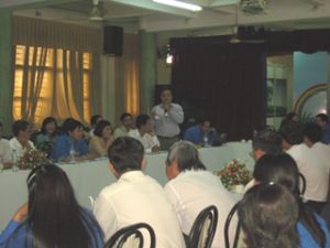 部署教师作为团队总负责事宜面临困难