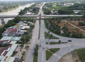 Long Thanh공항과 연결하는 인프라 시설을 동기화한다