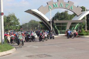 근로자가 매울 출퇴근하는 기업을 검사하도록 검사단을 설립한다