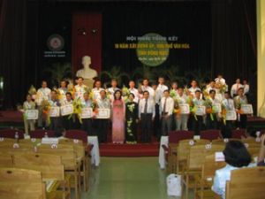 10年建设文化街区、民邑：人民生活得以提高