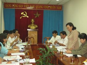 省人民议会、社会文化委会对社会暨荣军劳动厅、省团进行监察