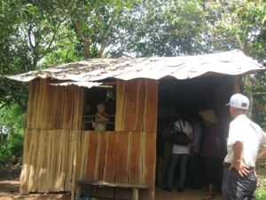 全省民户总数贫户比例占8.59%