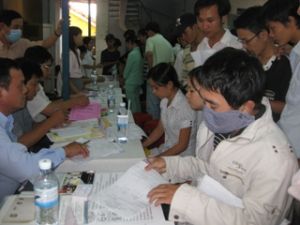 34家企业参加第19次职业交易会